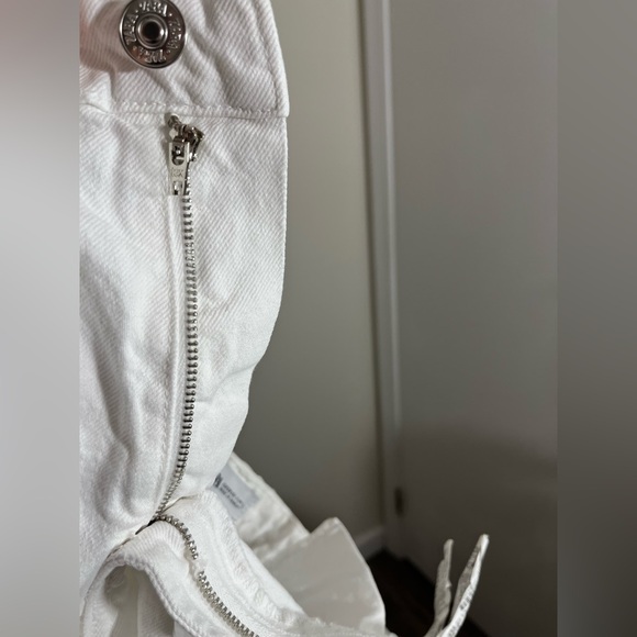 Zara White Distressed Denim Shorts - Picture 3 of 6